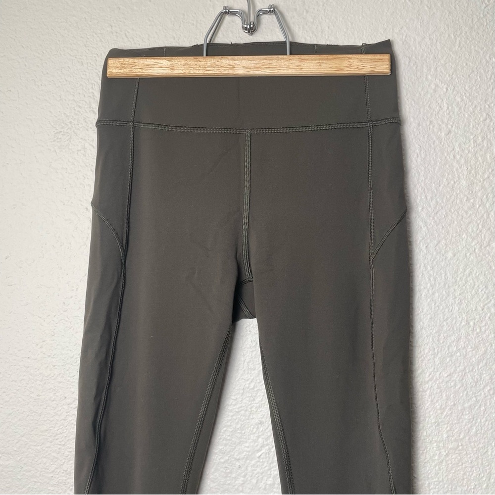 Lululemon In Motion 25” Leggings Women’s 6 Olive Green Tight Workout Athletic - Picture 3 of 11